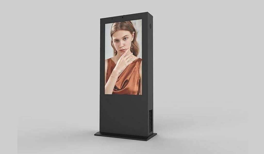 Floor Standing PCAP Outdoor MONOLITH IT