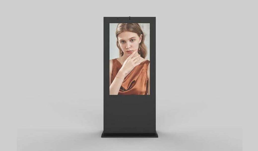 Floor Standing PCAP Outdoor MONOLITH IT